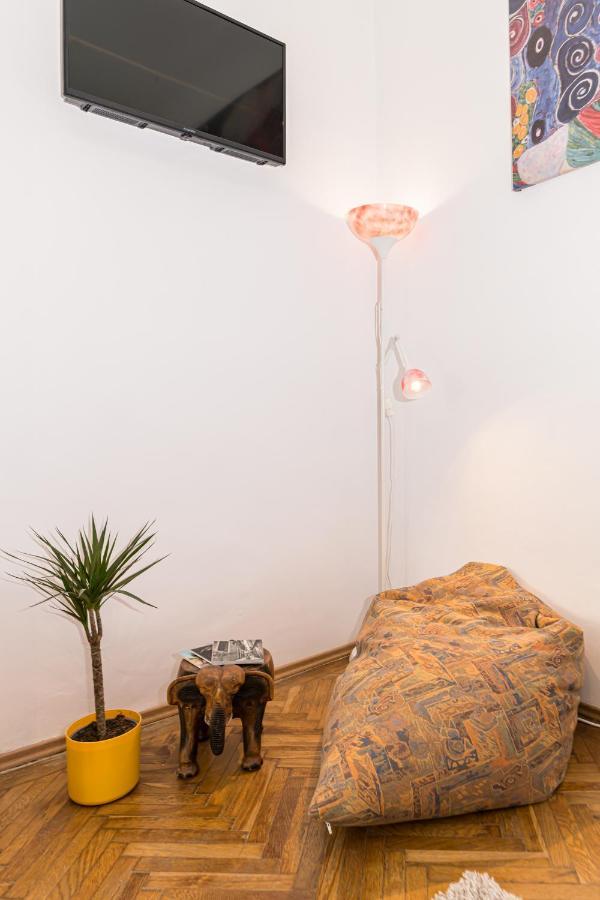 Zen Studio Μπρασόβ Εξωτερικό φωτογραφία